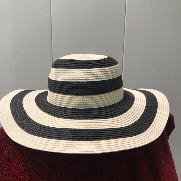 striped floppy hat